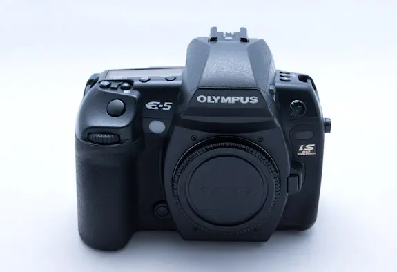 OLYMPUS E-5