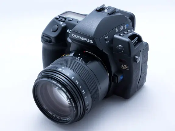 OLYMPUS E-5