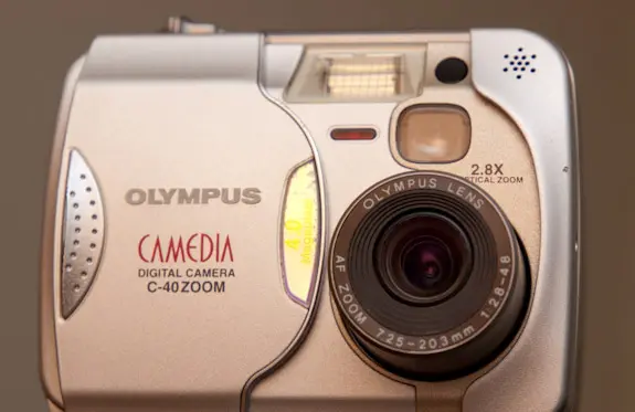 OLYMPUS CAMEDIA C-40 ZOOM